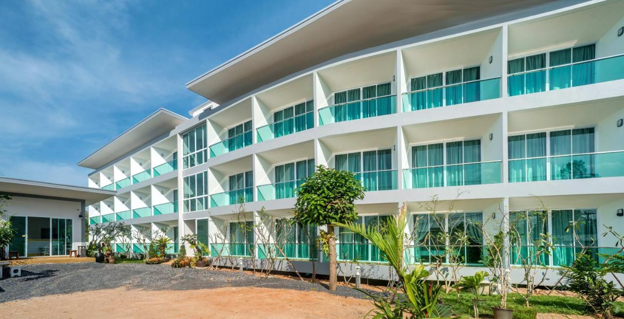 The Tree Samui Hotel Bophut Exterior photo