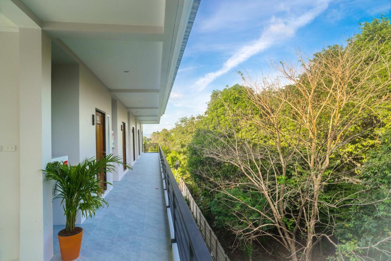The Tree Samui Hotel Bophut Exterior photo
