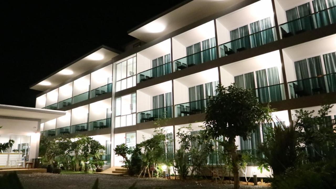 The Tree Samui Hotel Bophut Exterior photo
